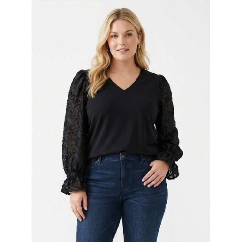 Chico's Lace Sleeve V-Neck Top Size 3/XL Black Long Sleeve Stretch Knit Feminine
